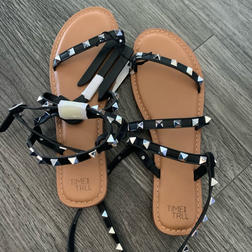 Time & Tru wrap sandals with studs